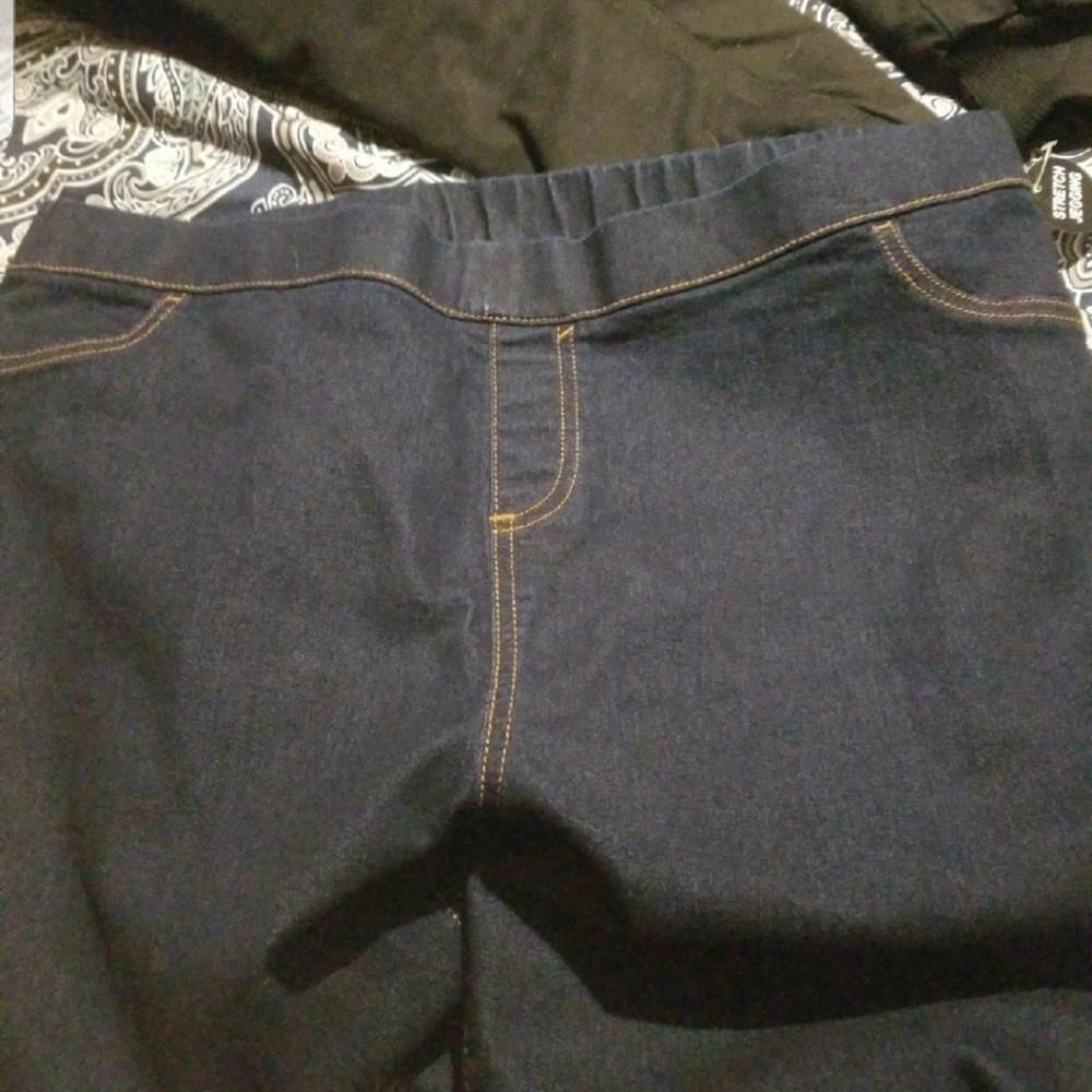 bnwt stretch jeggings